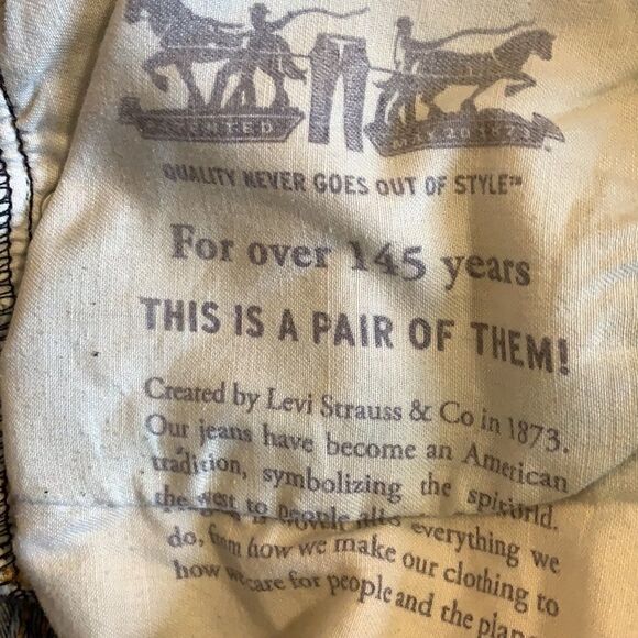 Levi’s 36/32 distressed denim jeans. - Picture 7 of 10